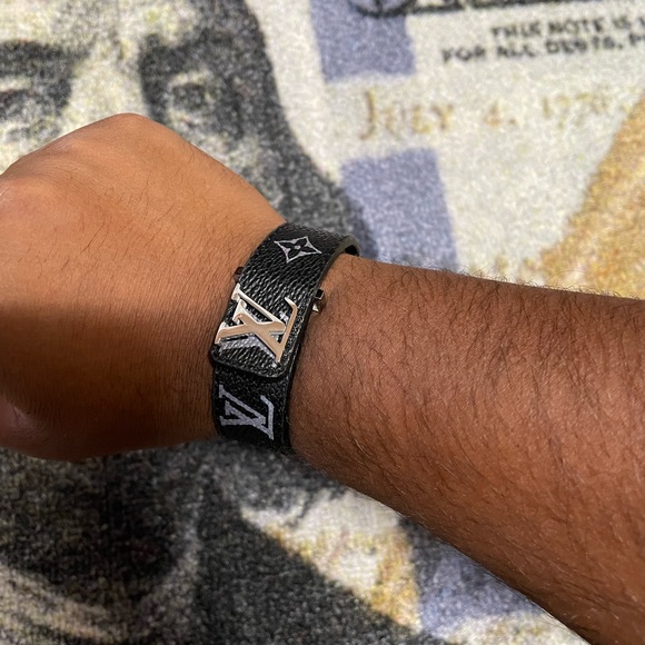 Louis Vuitton LV slim bracelet size 21 - Picture 1 of 6